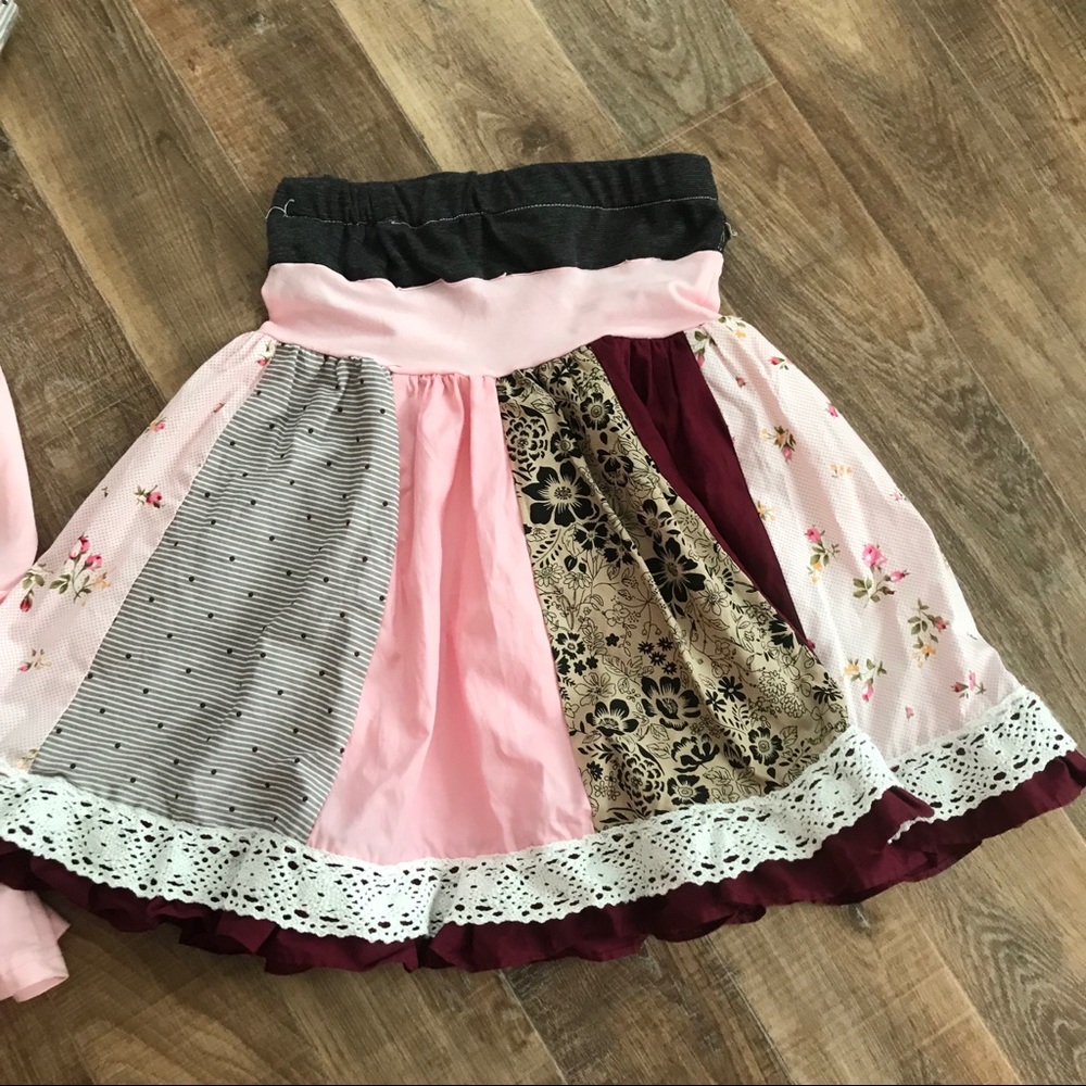 💕Matching outfit! Shirt, skirt, headband/belt! 💕 - Picture 4 of 7